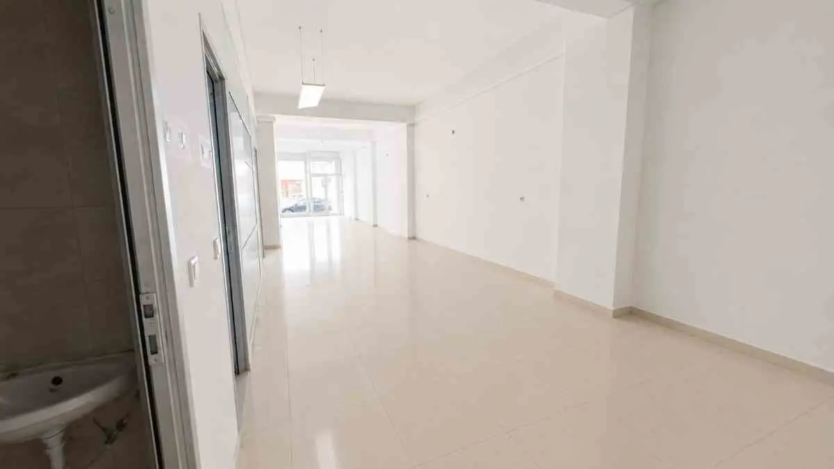 KARABAĞLAR İŞLEK CADDE ÜZERİ GENİŞ KULLANIM ALANLI SATILIK TİCARİ 3